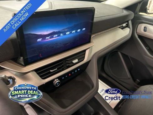 New 2026 Ford Explorer Active image 15