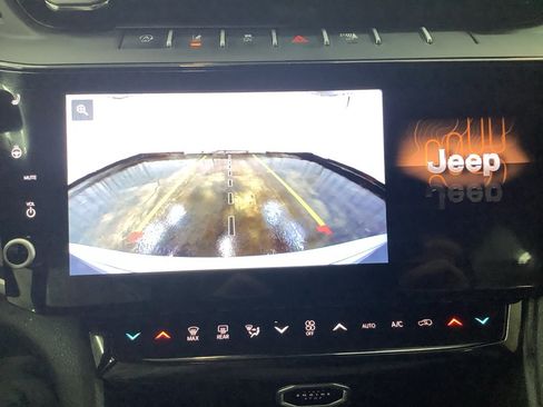 New 2026 Jeep Grand Cherokee Altitude AWD/4WD image 20