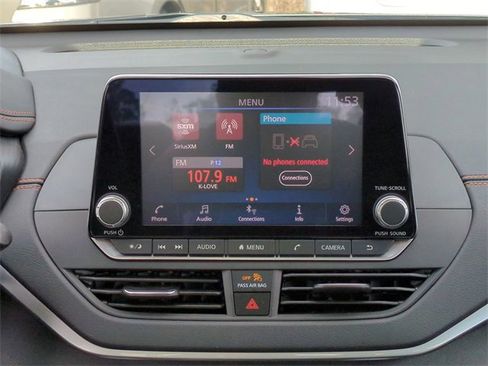 Used 2022 Nissan Altima 2.5 SR image 17