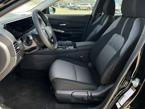 New 2026 Nissan Sentra SV w/ SV Convenience Package FWD image 13