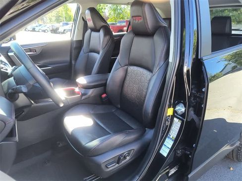 Used 2022 Toyota RAV4 TRD Off-Road image 11