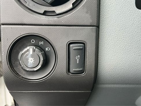 Used 2015 Ford F550 4x4 Regular Cab Super Duty image 37