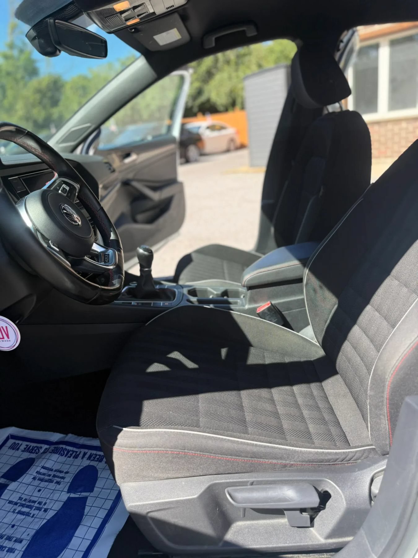 Used 2019 Volkswagen Jetta GLI FWD image 11