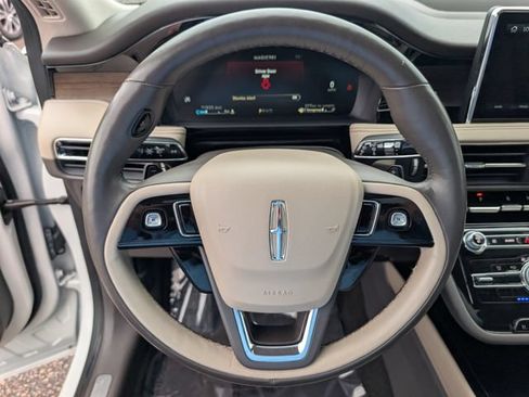 Used 2022 Lincoln Corsair Reserve w/ Elements Package FWD image 22