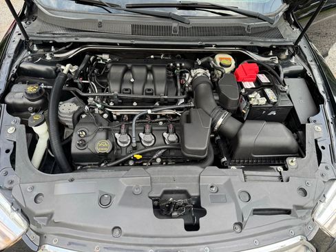 Used 2016 Ford Taurus SEL FWD image 24