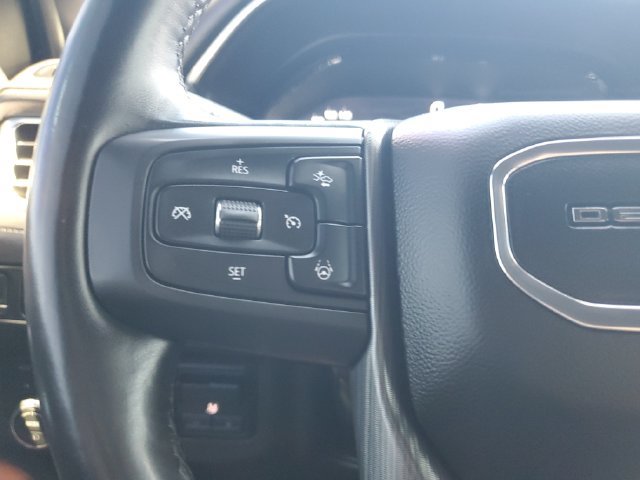 Used 2023 GMC Yukon XL Denali Ultimate AWD/4WD image 23