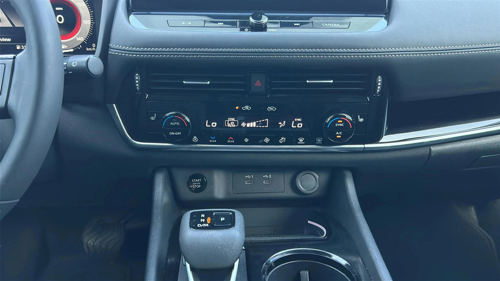 Used 2024 Nissan Rogue SL w/ SL Premium Package FWD image 20