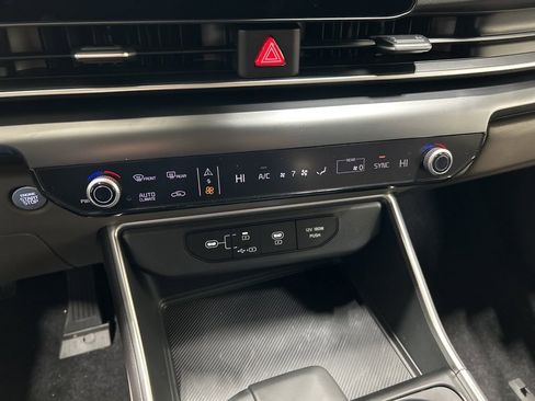 New 2026 Kia Carnival LXS image 20