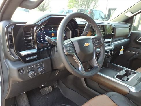 New 2026 Chevrolet Silverado 3500 High Country AWD/4WD image 14