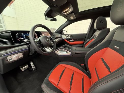 Used 2025 Mercedes-Benz GLE 53 AMG 4MATIC Coupe image 4