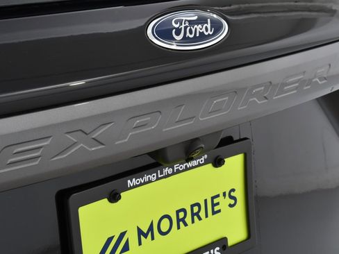 Used 2022 Ford Explorer XLT w/ Equipment Group 202A image 25