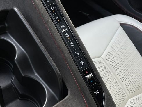 Used 2023 Chevrolet Corvette Stingray Premium Conv image 17