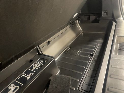 Used 2022 Subaru Ascent Premium w/ Convenience Package image 23