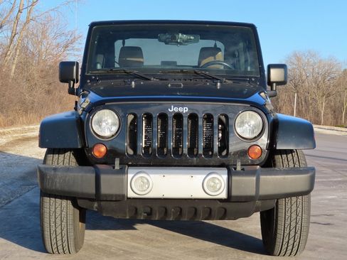 Used 2012 Jeep Wrangler Sahara w/ Connectivity Group image 7
