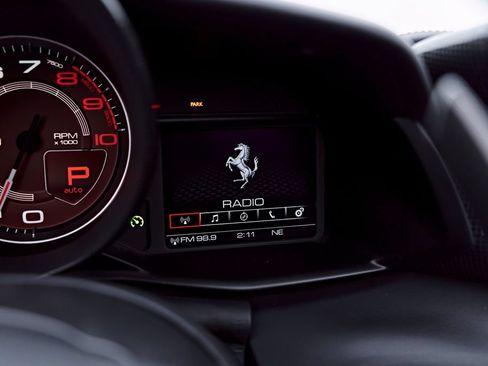 Used 2018 Ferrari 488 Spider RWD image 88