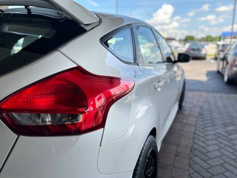 Used 2017 Ford Focus ST FWD image 13