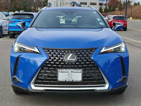 Used 2024 Lexus UX 250h Premium image 2