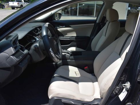 Used 2016 Honda Civic EX image 10