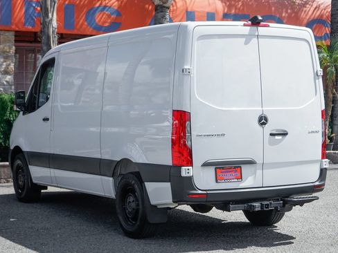 Used 2024 Mercedes-Benz Sprinter 2500 image 6
