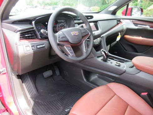 New 2026 Cadillac XT5 Premium Luxury w/ Driver Assist Package FWD image 16