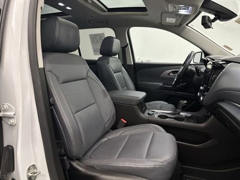 Used 2019 Chevrolet Traverse LT w/ LT Premium Package image 31