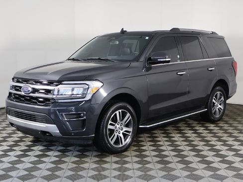 Used 2022 Ford Expedition Limited image 13