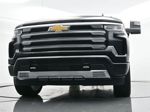Used 2024 Chevrolet Silverado 1500 High Country w/ High Country Premium Package image 48