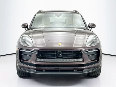 Used 2026 Porsche Macan AWD/4WD image 10