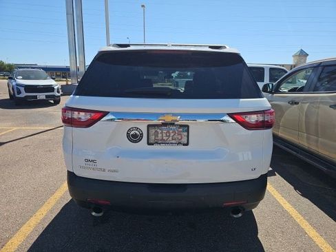 Used 2019 Chevrolet Traverse LT w/ LT Premium Package AWD/4WD image 4