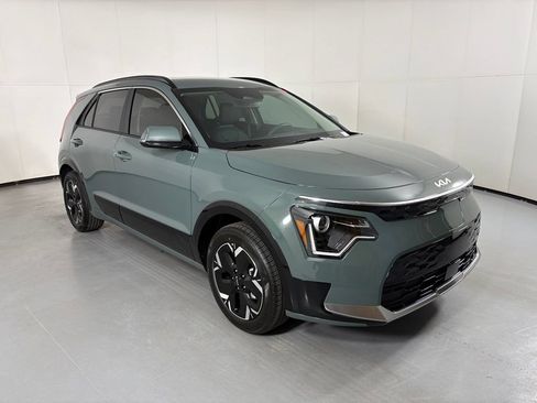 New 2026 Kia Niro Wind FWD image 2