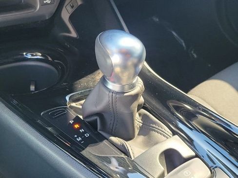 Certified 2022 Toyota C-HR XLE FWD image 25