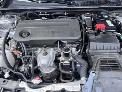 Used 2025 Honda Civic LX image 4