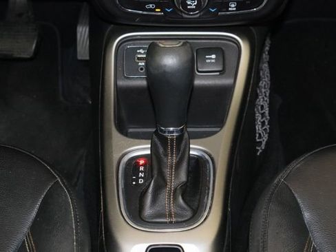 Used 2019 Jeep Compass Latitude w/ Popular Equipment Group FWD image 13