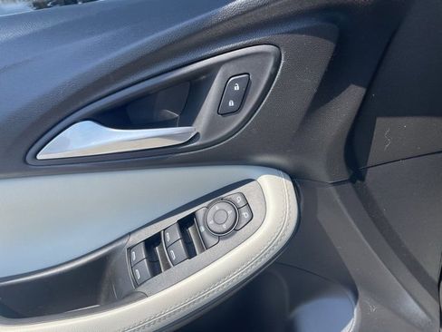 Used 2021 Buick Encore GX Preferred image 21