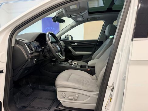 Used 2018 Audi Q5 Prestige w/ Prestige Package AWD/4WD image 18