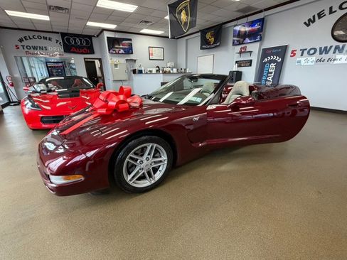 Used 2003 Chevrolet Corvette Convertible w/ Preferred Equipment Group1 RWD image 36