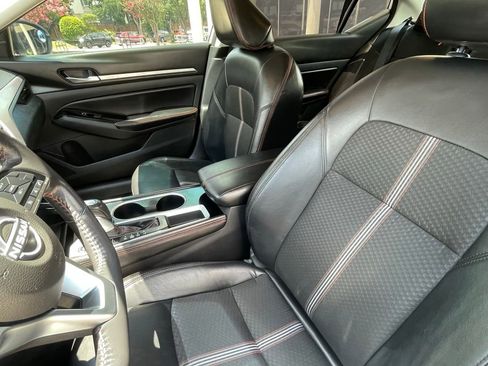 Used 2024 Nissan Altima 2.5 SR FWD image 22