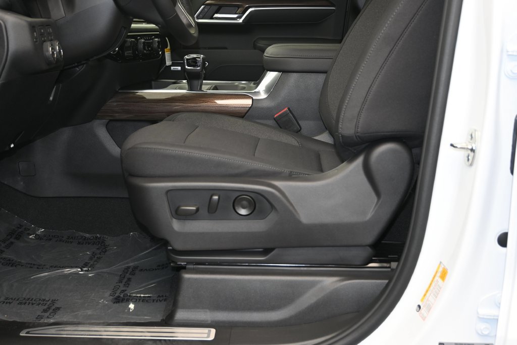 New 2026 Chevrolet Silverado 1500 RST w/ Safety Package AWD/4WD image 22