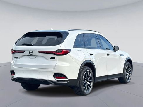 Certified 2025 MAZDA CX-70 Plug-In Hybrid w/ Premium Pkg image 3