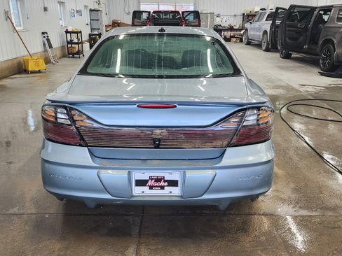 Used 2003 Pontiac Bonneville SLE image 5