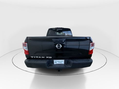 Used 2017 Nissan Titan S image 7