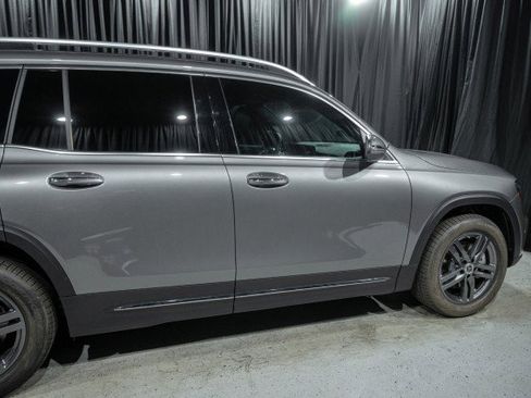 Used 2026 Mercedes-Benz GLB 250 4MATIC image 4
