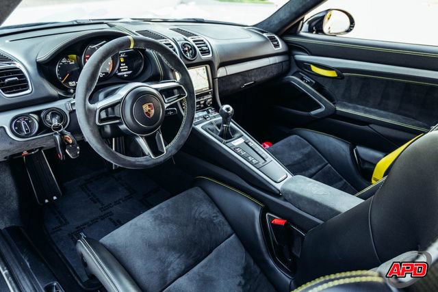 Used 2016 Porsche Cayman GT4 RWD image 2