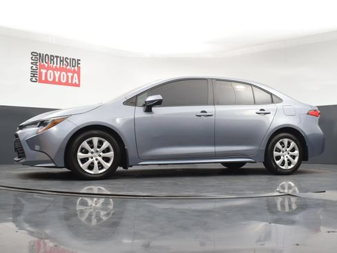 Used 2025 Toyota Corolla LE FWD image 24