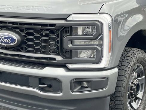 Used 2024 Ford F250 Lariat w/ Sport Appearance Package image 10