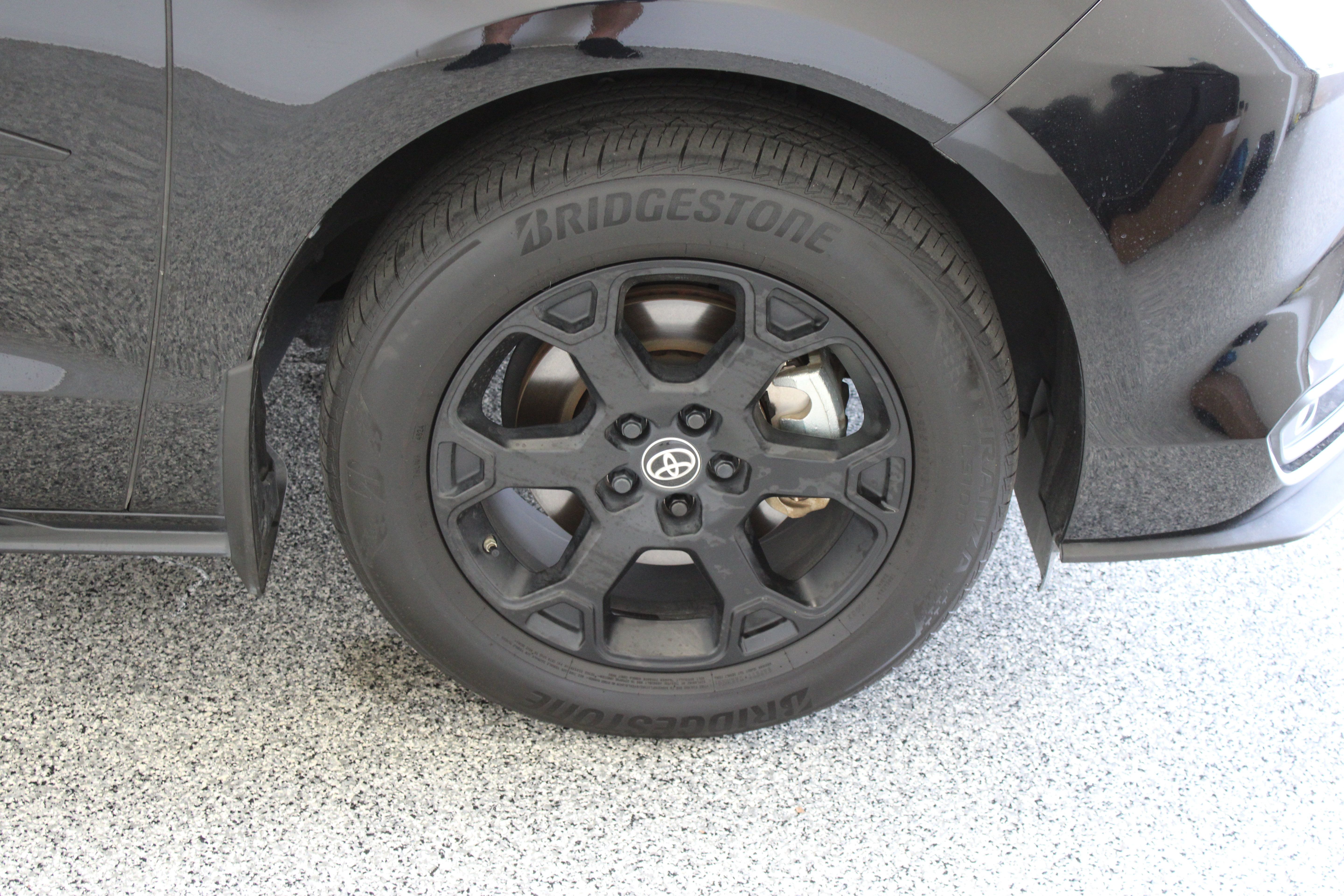 Certified 2025 Toyota Sienna XLE Woodland Edition AWD/4WD image 5