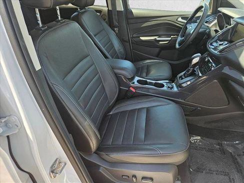 Used 2015 Ford Escape Titanium FWD image 21