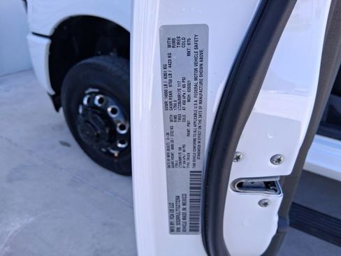 New 2026 RAM 3500 Laramie AWD/4WD image 28