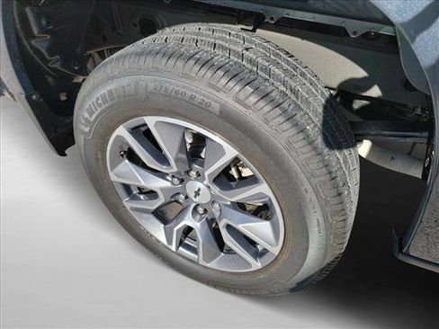 Used 2020 Chevrolet Silverado 1500 RST w/ Texas Edition RWD image 12
