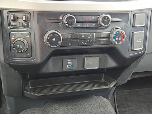 Used 2025 Ford F250 XLT image 28